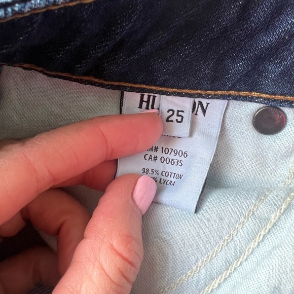 Women's Hudson Collin Flap Straight Jeans. In a dark wash. Size 25 - Picture 5 of 9